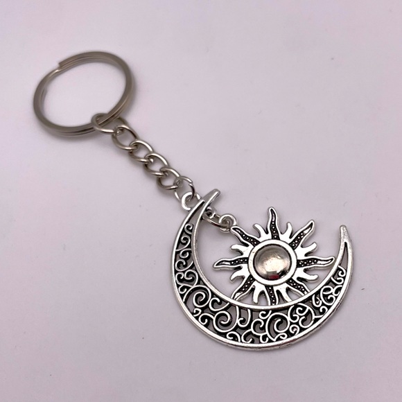 SILVER MOON | Dangly Sun & Moon | Bag Charm | Keychain (Brand New!) 💘 - Picture 4 of 10